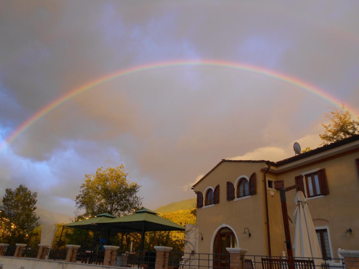Galleria Ars Apua Bed & Breakfast Carrara Dış mekan fotoğraf